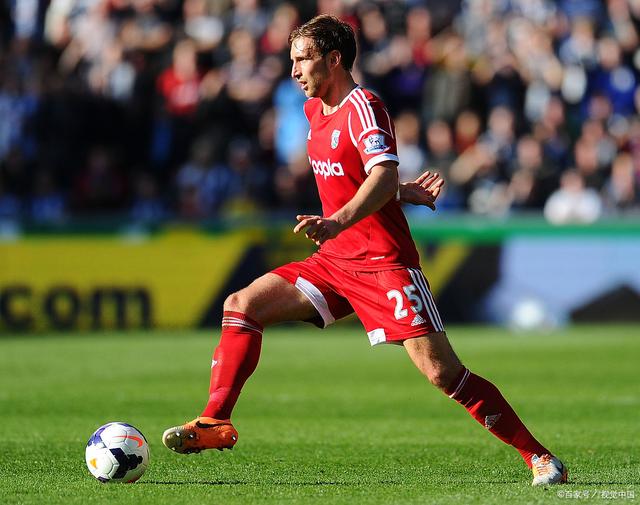 ManbetX官网-门兴格拉德巴赫发布备战花絮，赛后回应争议，法甲任务艰巨，训练强度明显提升的简单介绍